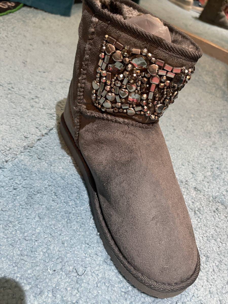 新品　アウトレット品　ビジューつきブーツ　グレー　中ボア　L24〜25センチ