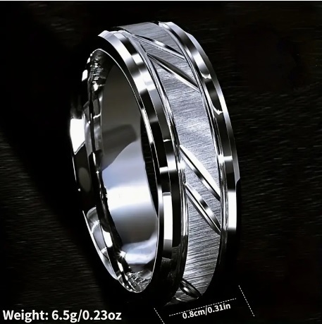 （メンズ・アクセサリー・指輪）リング　サイズ：13　幅：7㎜、内∮23㎜　主な素材: ステンレス鋼　とても素敵なリングです！！