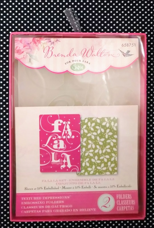 新品☆クリスマス柄エンボッシングフォルダー 2枚セット Sizzix Brenda Walton 658751 FaLaLa ヒイラギ 柊 カードメイキング 