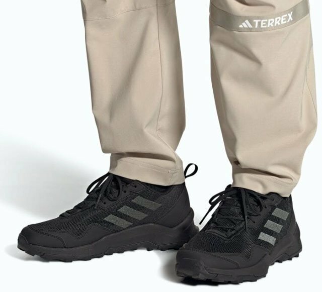 アディダス HQ9021 26.5cm メンズトレッキングシューズ ハイキングシューズ アウトドアシューズ adidas TERREX AX4 C テレックス 靴