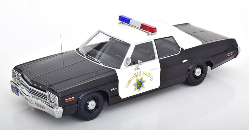 KK scale 1/18 Dodge Monaco California Highway Patrol 1974　ダイキャスト製　ダッジ　パトカー