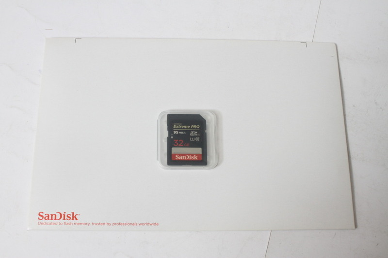 ★未使用品★SanDisk サンディスクエクストリームPRO SDHCカード32GB！
