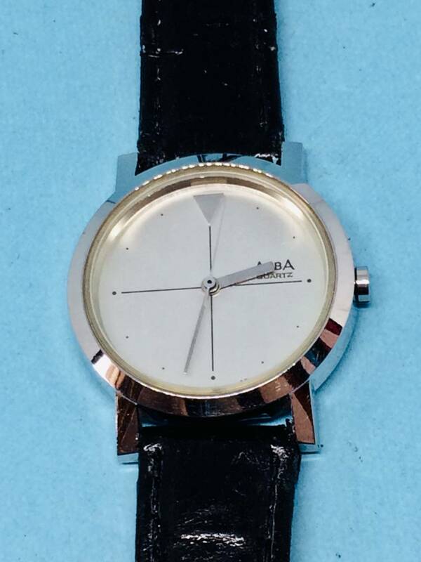 (B07)気品の時計Ⅰ(*'▽')セイコーアルバ・V306（電池交換済み）シルバー・レディス腕時計USED（送料全国一律185円)お洒落な時計です。