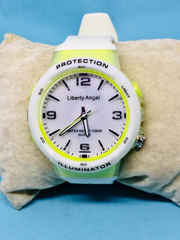 (B33)釣りに(*'▽')・リバティエンジェル・スポーツウォッチ（電池交換済み）メンズ腕時計USED（送料全国一律185円）素敵な時計です。