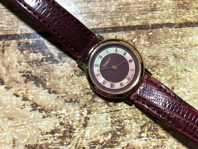 レア 本体良品 Burberrys バーバリー SWISS MADE 6000L シェルダイアル ブラウン系 純正革ベルト クオーツ レディース 腕時計