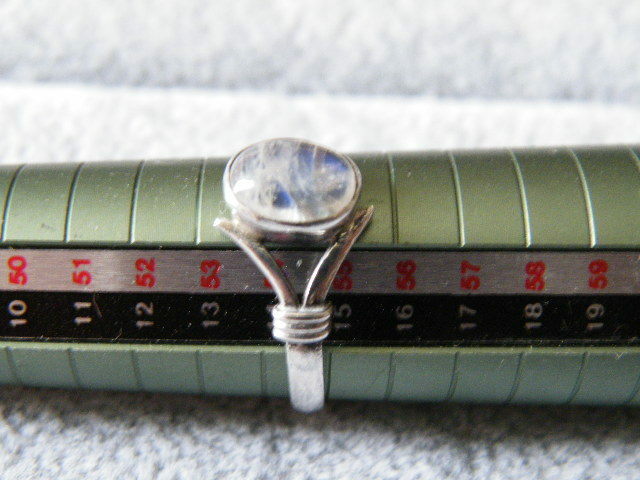 95100.シルバー925 リング 指輪 ムーンストン 水晶 約14.5号