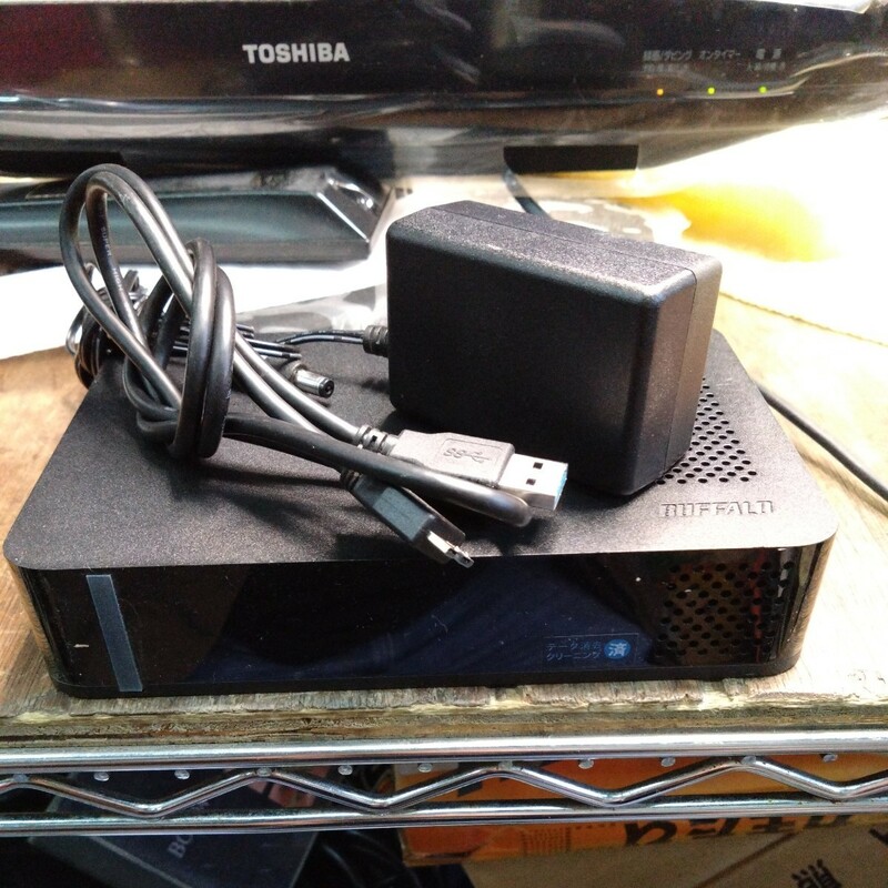 BUFFALO USB3.0用 外付けHDD 2TB HD-LC2.0U3-BKE ACアダプター付 中古品