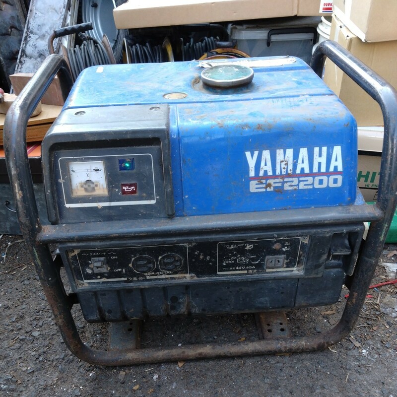 YAMAHA ヤマハ EF2200 発電機 100V 現状品　エンジン始動
