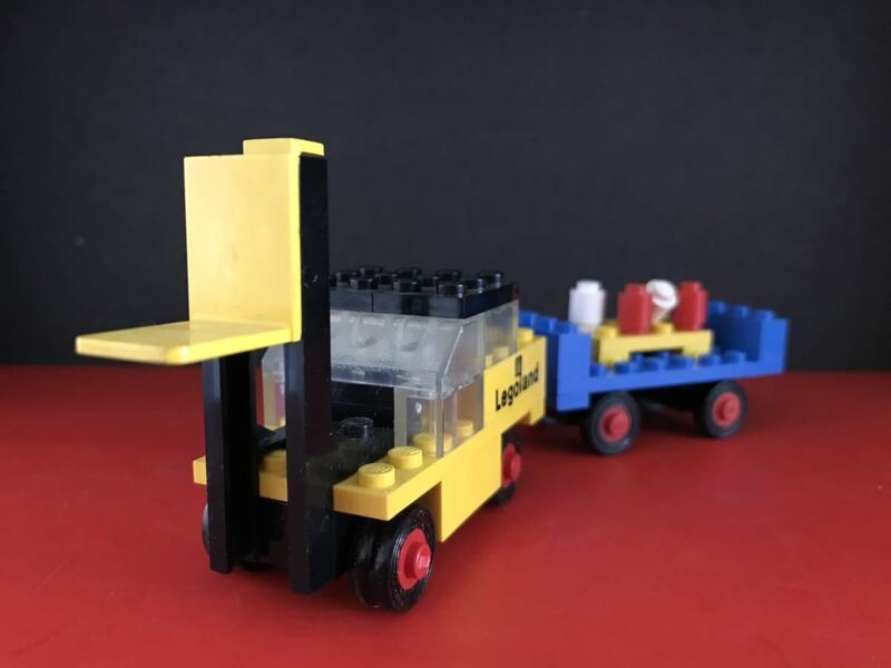 LEGO レゴ 1972年 652 Fork Lift Truck and Trailer ジャンク　まとめて取引き可　大量出品中