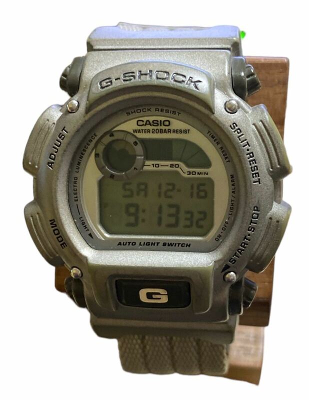 CASIO カシオ G-SHOCK DW-9000AS Triple Crown トリプルクラウン　サーフィン　ワールドカップ【電池交換済み】