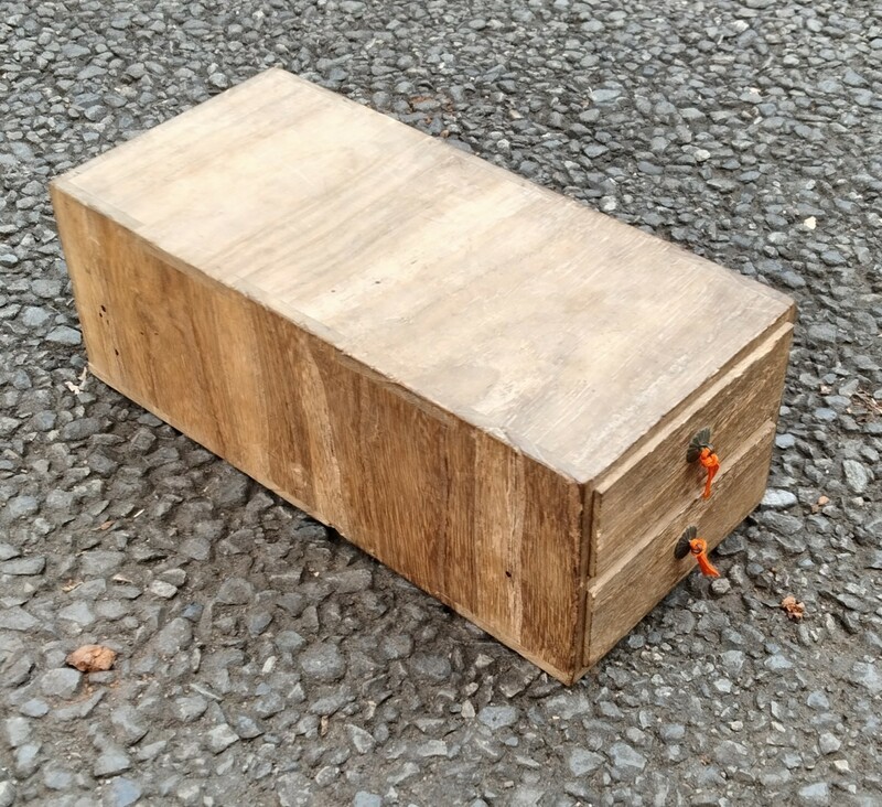 古い　桐二段　引き出し　木製　ミニ箪笥　小物入れ　整理箱　小箪笥　収納ボックス