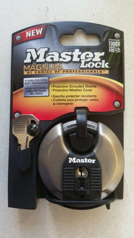 ☆新品 未開封 マスターロック マグナム Master Lock MAGNUM 南京錠M40XKAD☆