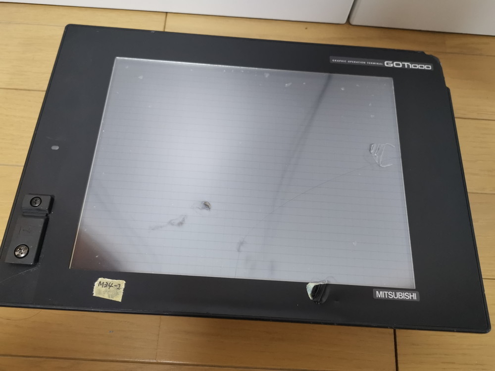 ★ジャンク 三菱 GT1575-VNBA タッチパネル 画面割れ 部品取り