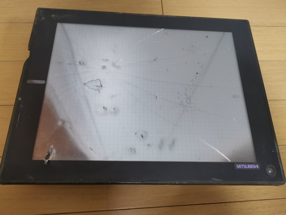 ★ジャンク 三菱 A985GOT-TBA タッチパネル 画面割れ部品取り