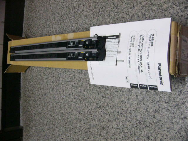 ★未使用 Panasonic SF2B-H24-N USF2BH24N セーフティーライトカーテン