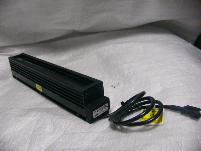 ★美品★ IMAC IDBB-LSRC200W 200mm 24V/19W 白色LEDコンパクトライン照明 130万lx強制空冷式 画像処理ラインカメラ用