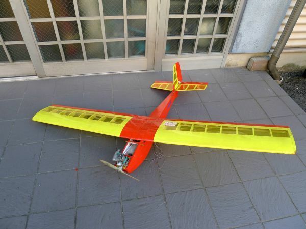 X554 動作未確認 ヴィンテージ エンジン式(ENYA11CX) 木製飛行機 フタバFP-R105IP モデル2201 部品取 現状品 ジャンク品/240