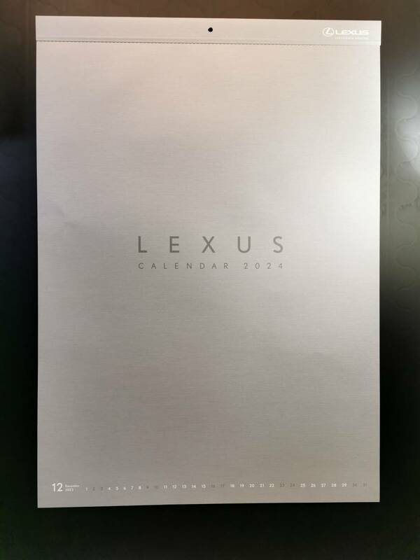 ●【非売品】◆2024年　LEXUS レクサス 壁掛け カレンダー　A2サイズ 約420mm×594mm