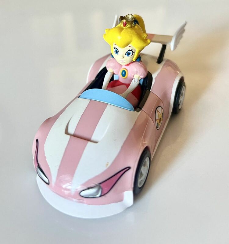マリオカート フィギュア ミニカー　プルバックカー ピーチ姫
