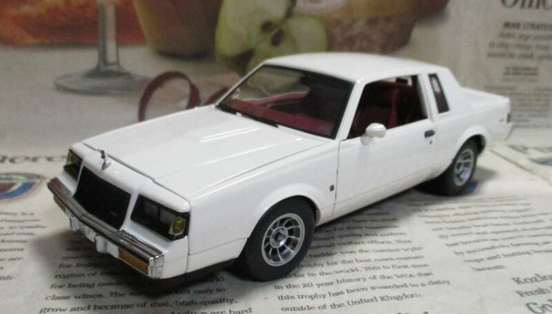 *絶版*世界1500台*GMP*1/24*1987 Buick Regal Turbo T ホワイト≠EXOTO