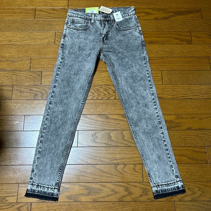 ②新品W29リーバイスSKINNY TAPER黒ブラックデニムパンツ★ブラックジーンズスキニーパンツスリムデニムジーンズ606levis501511★2023DEC①