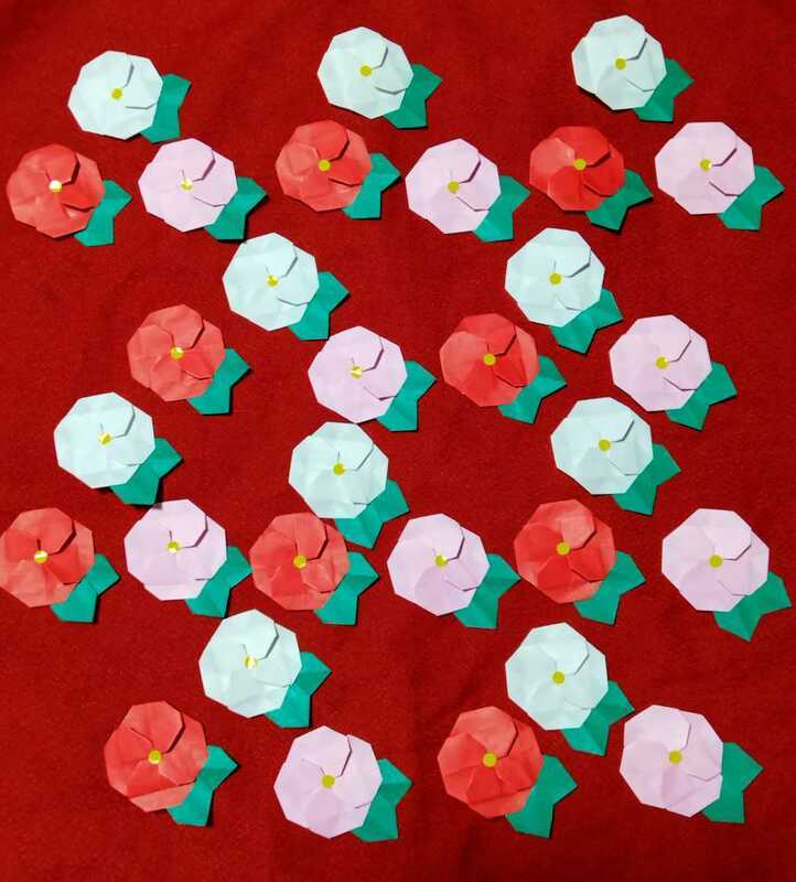 手作りハンドメイドの折り紙ペーパークラフト★椿の花びら♪赤白ピンク３色各10個ずつ計３０個　壁面飾り リース素材に