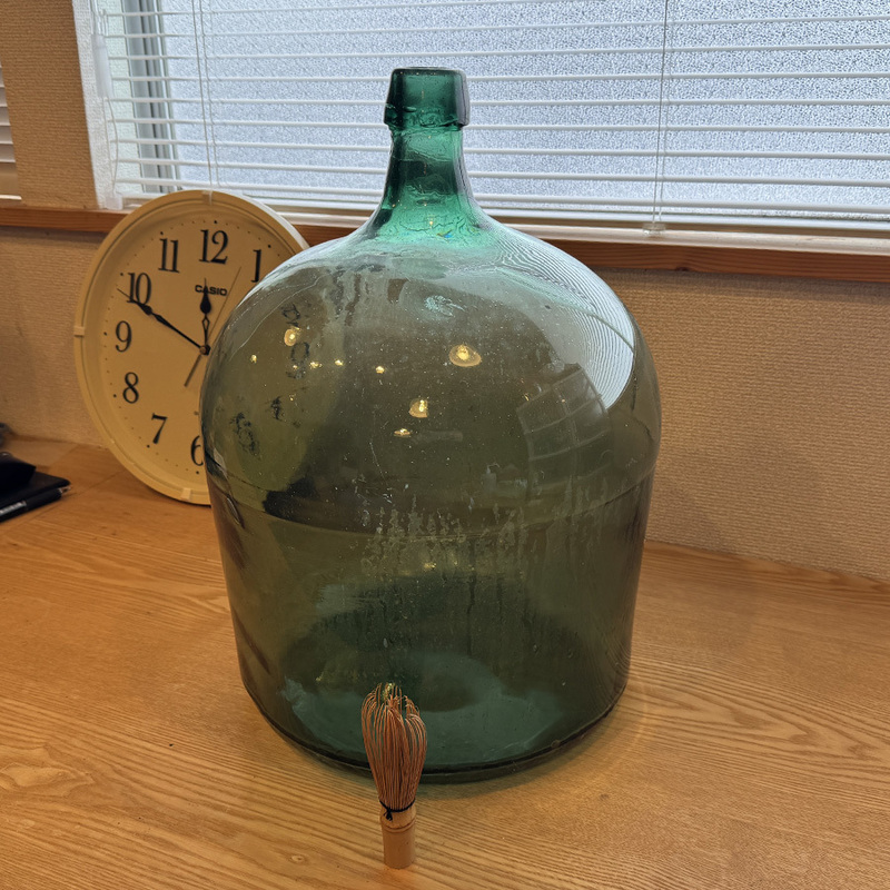 昭和レトロ 特大デミジョンボトル ガラス瓶 緑 花瓶 アンティーク 高さ43cm