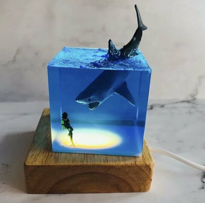 ダイバー サメ ライト フィギュア インテリア 装飾 オブジェ 置物 アート 海 鮫DJ951
