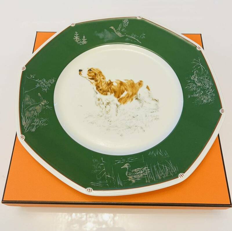 HERMES エルメス プレート グリーン 犬 25.5cm 未使用品　コッカースパニエル グリーン ドッグプリント絵皿