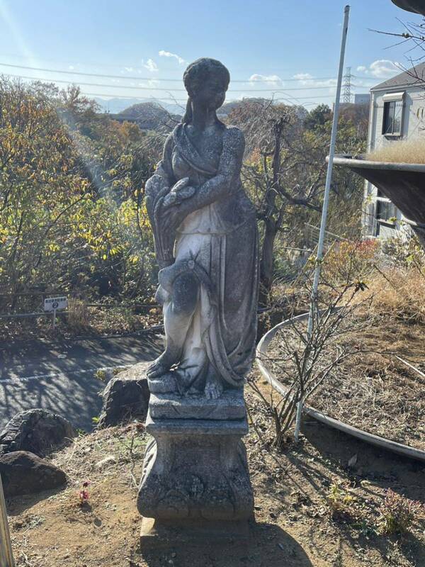 石像　女性　天使　大型　170cm 八王子市より出品　引取り限定
