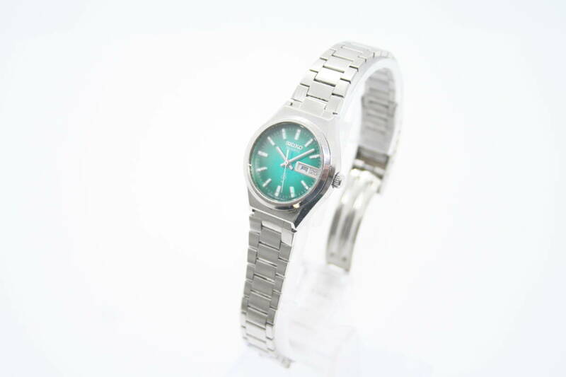 【並品 保障付 動作確認済】Vintage SEIKO Quartz Day/Date Green Dail Ladies Watch 7903-0010 セイコー クオーツ レディース デイト W264