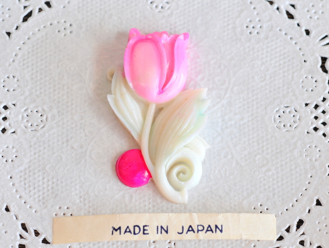 ☆レア☆ ピンク チューリップ フラワー 花 ジャパン ヴィンテージ セルロイド カボション 日本製 レトロ アクセサリー パーツ 大 38mm 1個