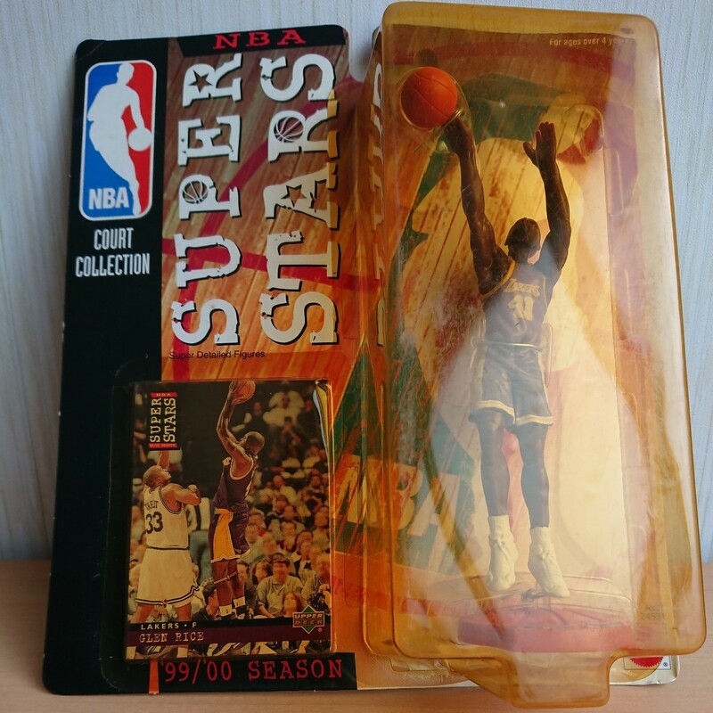 2312-108 NBA SUPER STARS 【 LAKERS・F GLEN RICE 】 フィギュア 当時物