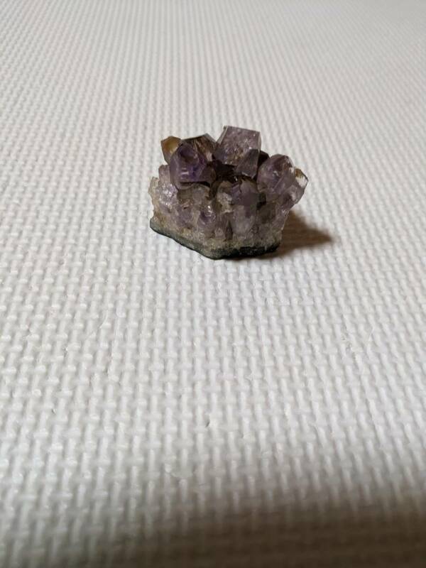 石 薄紫 紫水晶 結晶