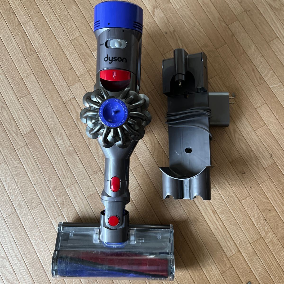 dyson ダイソン SV11 コードレスクリーナー