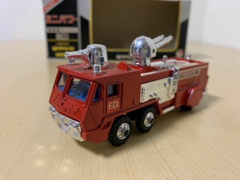 1/78 Mitsubishi Fuso Armored Chemical Fire Engine Mini Power Series No.8