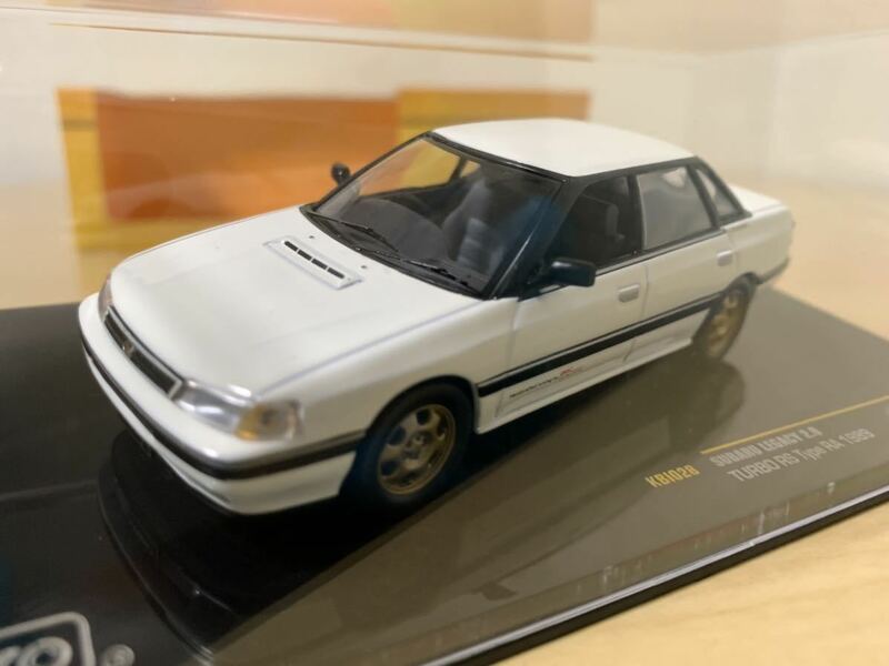 1/43 Subaru Legacy 2.0 Turbo RS TypeRA 1989