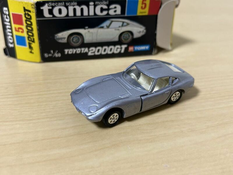 Tomica Toyota 2000GT
