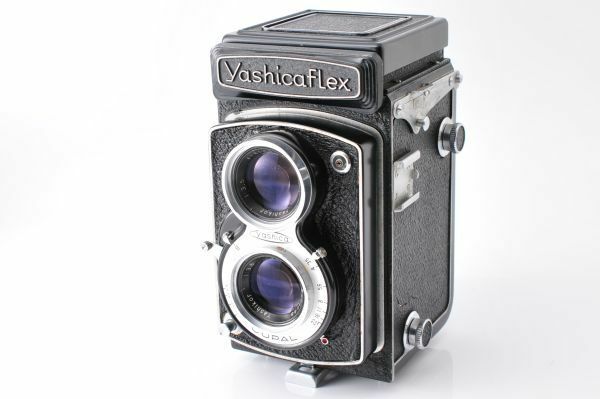 2724R421 ヤシカ Yashica Yashicaflex New A 80mm f3.5 二眼レフ フィルムカメラ [動作確認済]