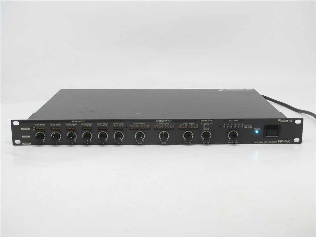 中古　Roland/ローランド マイクラインミキサー●FM-186　 通電のみ確認済み　　ジャンク　送料無料