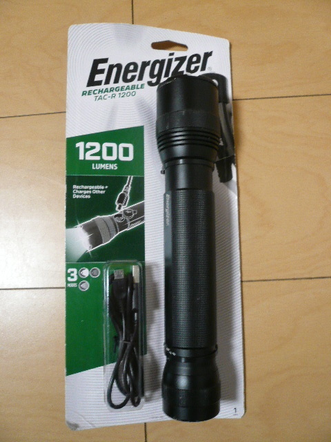 未使用! Energizer RECHARGEABLE TAC-R 1200 DURABLE AIRCRAFT GRADE ALUMINUM 1200ルーメン