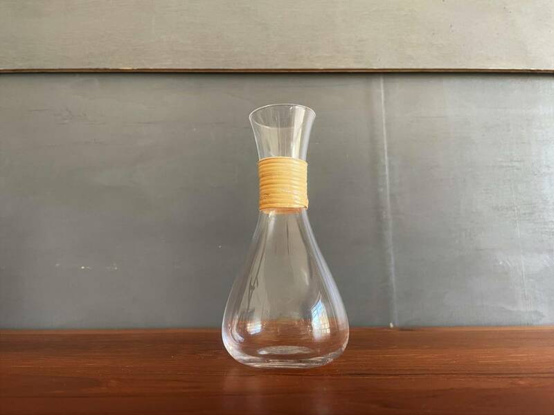 [9249]ベース 15cm 籐 ラタン ガラス 一輪挿し 花瓶 ヴィンテージ ビンテージ モダン 