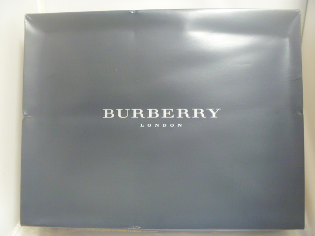 BURBERRY バーバリー 羽毛肌掛けふとん 布団 150x2100cm ダウン50％フェザー50％ 西川産業 未使用