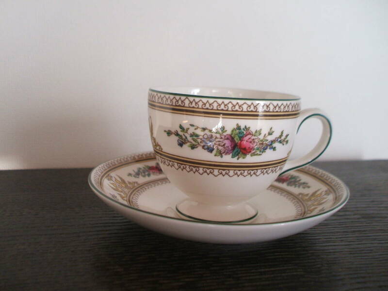 ウエッジウッド WEDGWOOD カップ & ソーサー COLUMBIA W595 Bone China