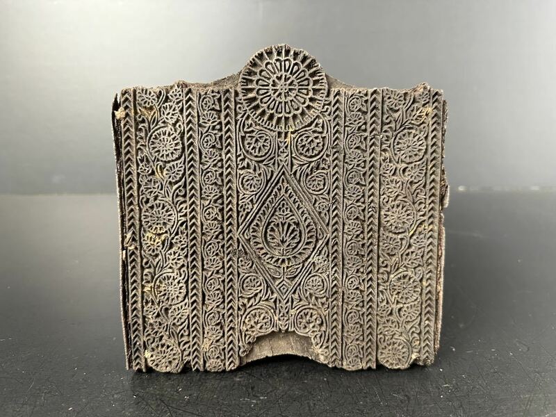 [KA405] インド更紗 版木 木彫 スタンプ アンティーク 木版 インテリアプリミティブアート 判子 古木 シャビー 印刷