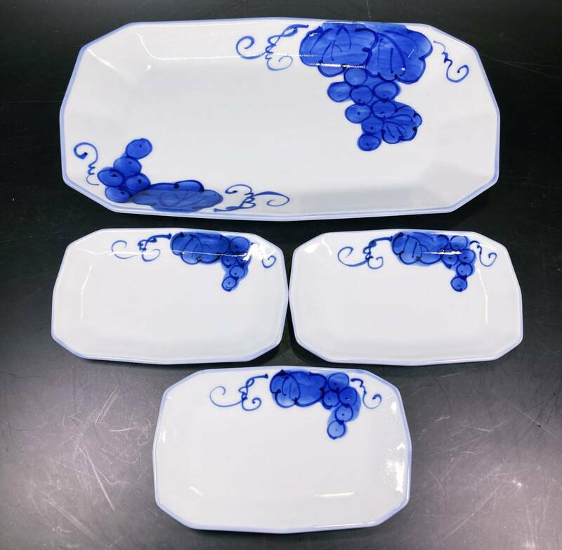 有田焼 其泉作 染付葡萄文皿 角皿 大皿 4枚セット 和食器 小皿3枚 陶器 古美術品