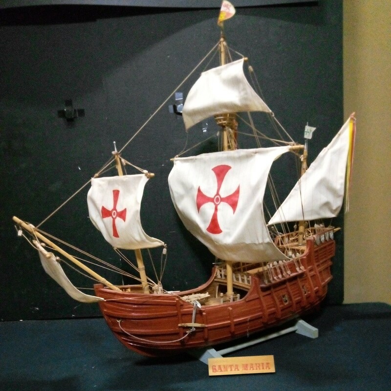 帆船模型 木製 SANTA MARIA サンタ・マリア 完成品 1/45 全長:約79cm 高さ:約68cm 幅:約38cm インテリア 置物 メーカー不明 ジャンク