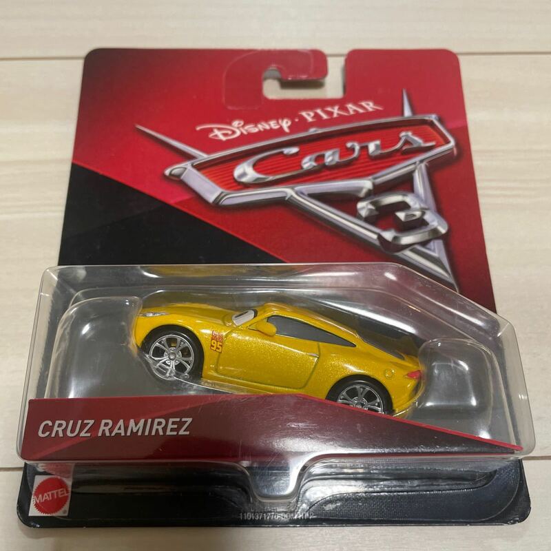 マテル カーズ CRUZ RAMIREZクルーズ ラミレス　MATTEL CARS ミニカー キャラクター 95