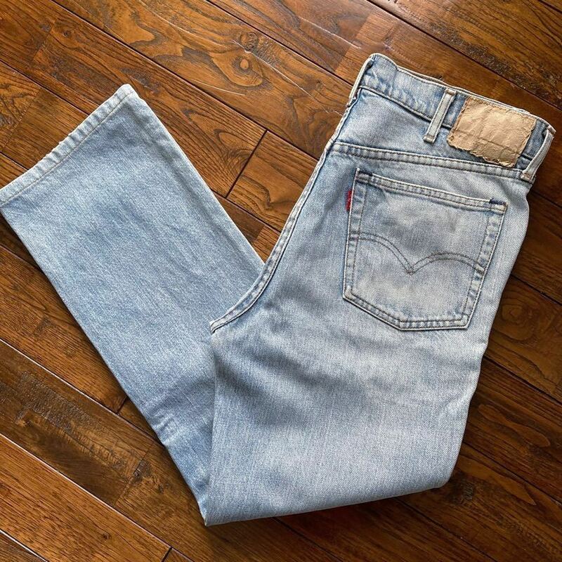 色落ち良好！80s Levi’s デニム ジーンズ ジーパン デニムパンツ ストレート 紙パッチ 日本製 リーバイス W32 W33 ビンテージ 古着