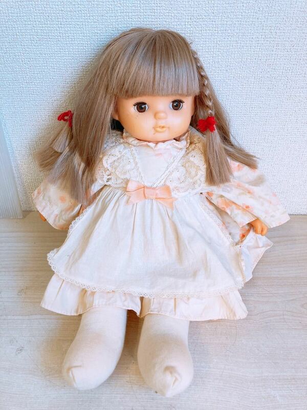 セキグチ 女の子人形 抱き人形 約40cm ソフビドール 着せ替え人形 アンティーク ビンテージ 昭和レトロ スリープアイ 女児 当時物